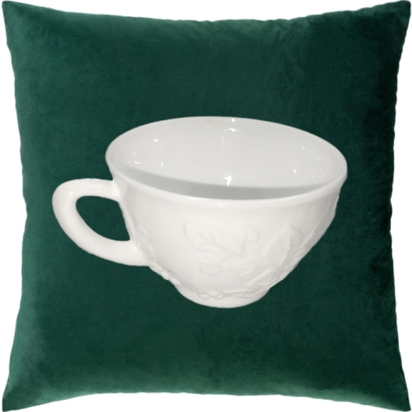 .🌲10/$20. Milk Glass Tea Cup Indiana Glass Colony Harvest Grape Pattern - Picture 1 of 5